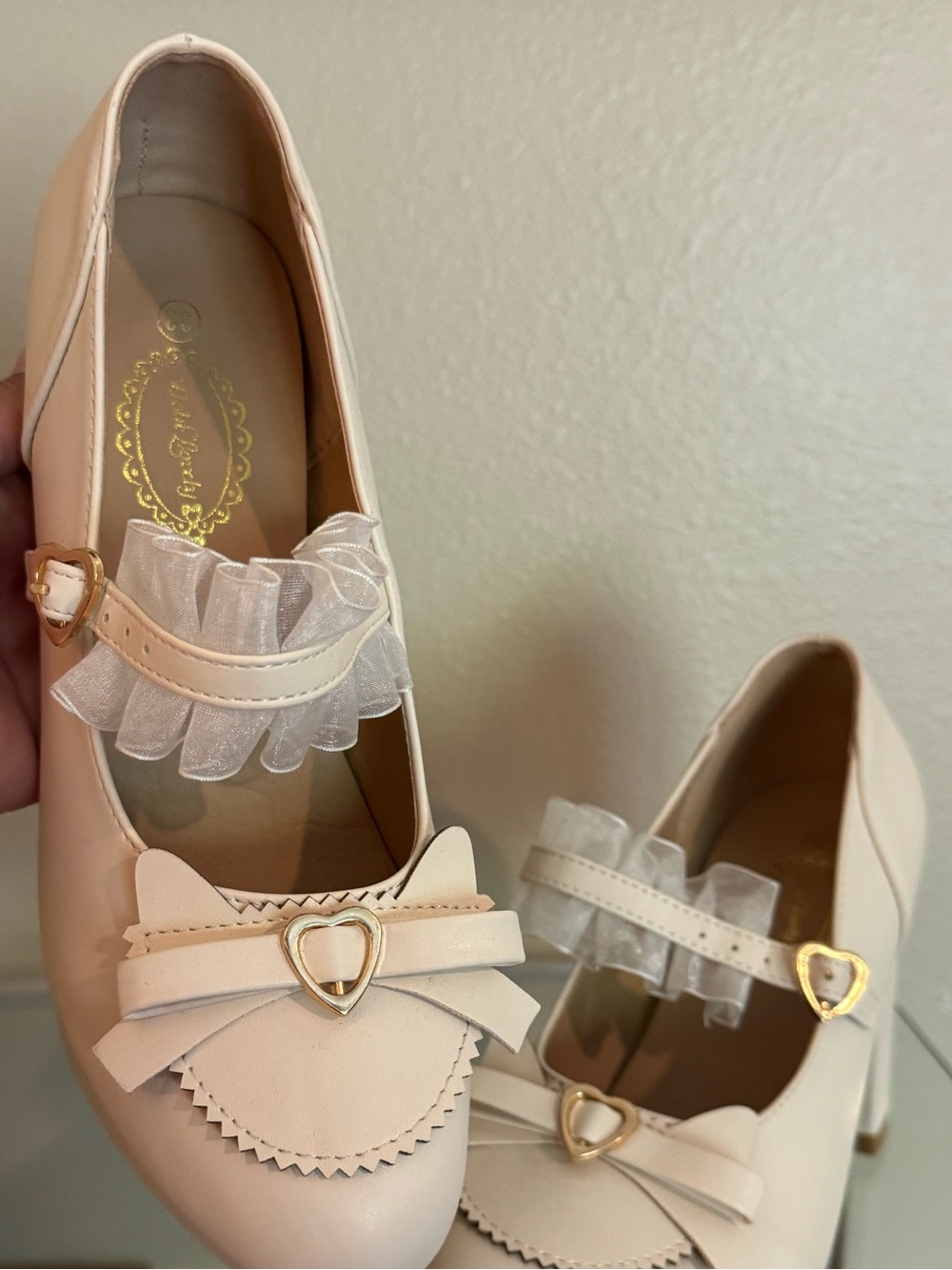 Women’s Cream Heart Bow Mary Jane Heels